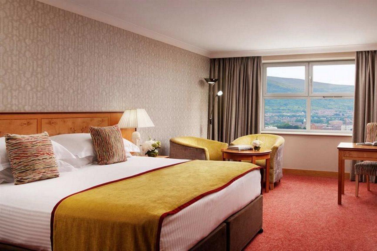 בלפסט Europa Hotel מראה חיצוני תמונה